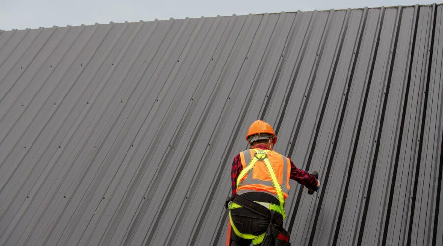 Expert top industrial roofings services in Garland, KS